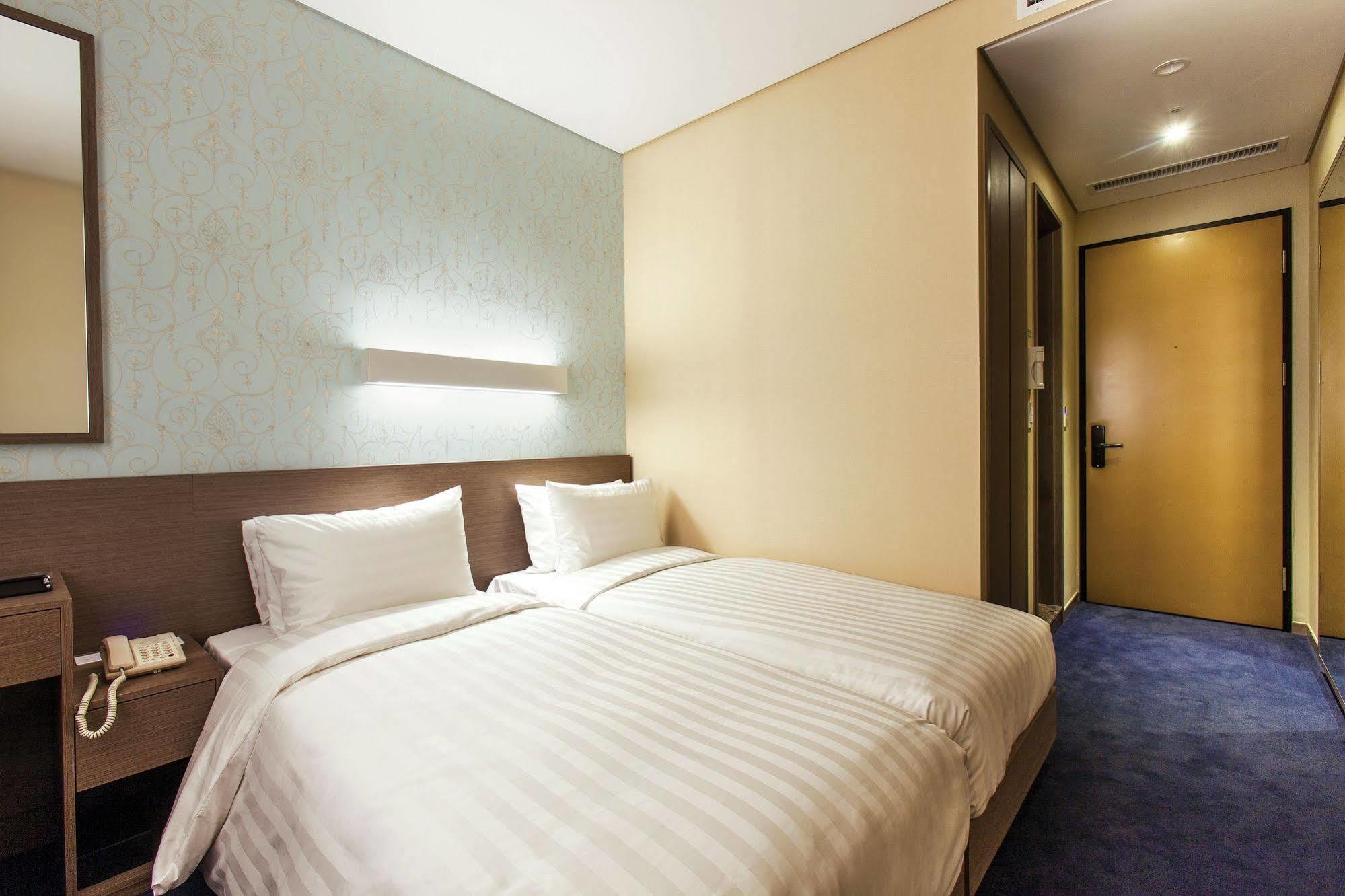 Migliore Hotel Seoul Myeongdong Exterior photo
